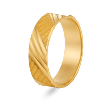 Handsome 22 Karat Yellow Gold Striped Finger Ring