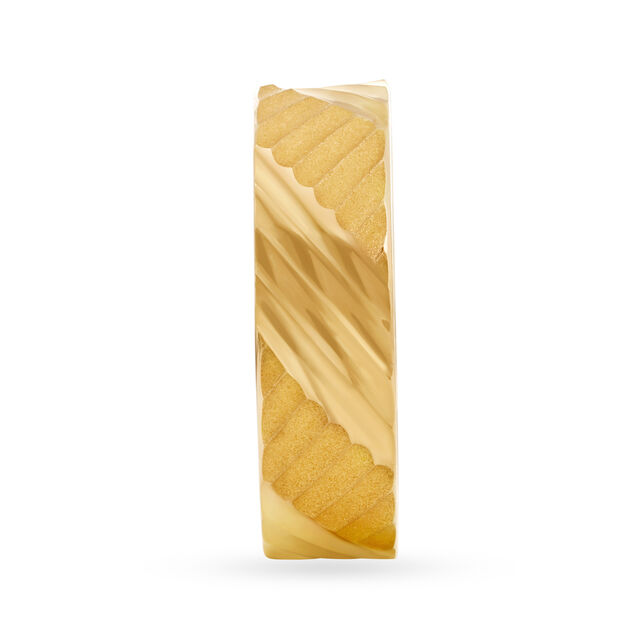Handsome 22 Karat Yellow Gold Striped Finger Ring,,hi-res 3
