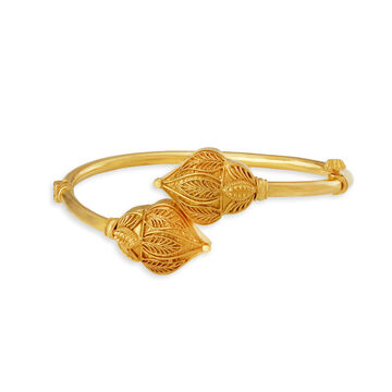 Royal 22 Karat Yellow Gold Filigree Tulip Bangle