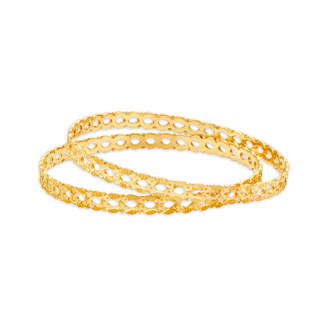 Captivating Gold Bangle 