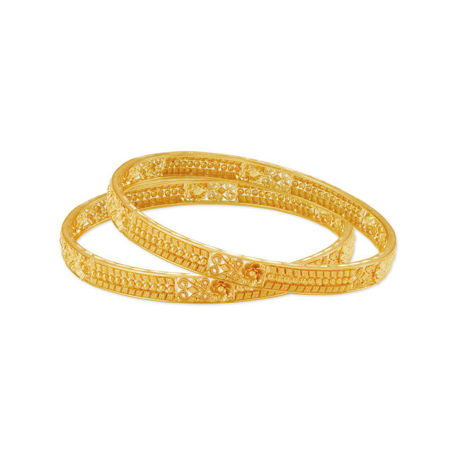 Arresting 22 Karat Yellow Gold Floral Filigree Bangle 