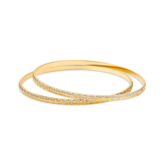 Sleek Gold Bangle 