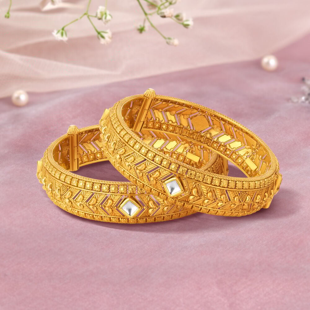 Buy Elegant Jadtar Bangles at Best Price Tanishq US