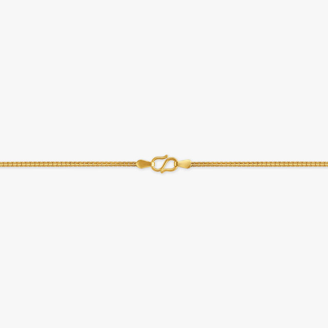 Sleek Gold Chain
