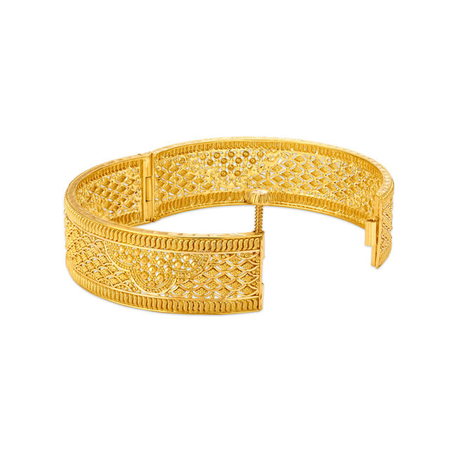 Spellbinding 22 Karat Yellow Gold Scaled Bangle 2