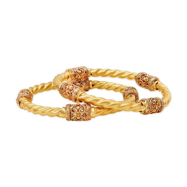 Magnificent 22 Karat Yellow Gold Carved Spiral Bangle,,hi-res 