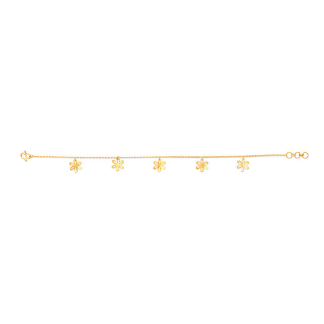 Dainty Bracelet for a Charming Look