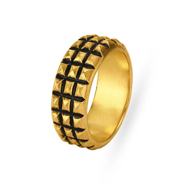 Captivating Black antique Gold Finger Ring For Men