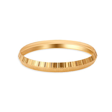 Captivating Gold Kada