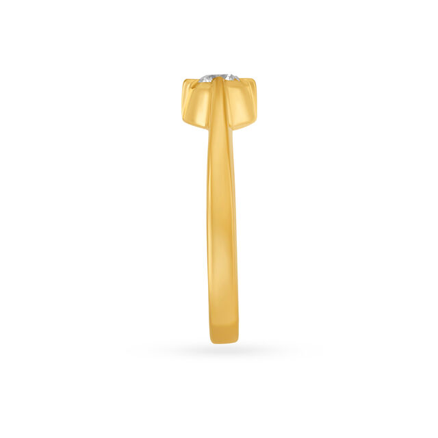 Charming Diamond Finger Ring
