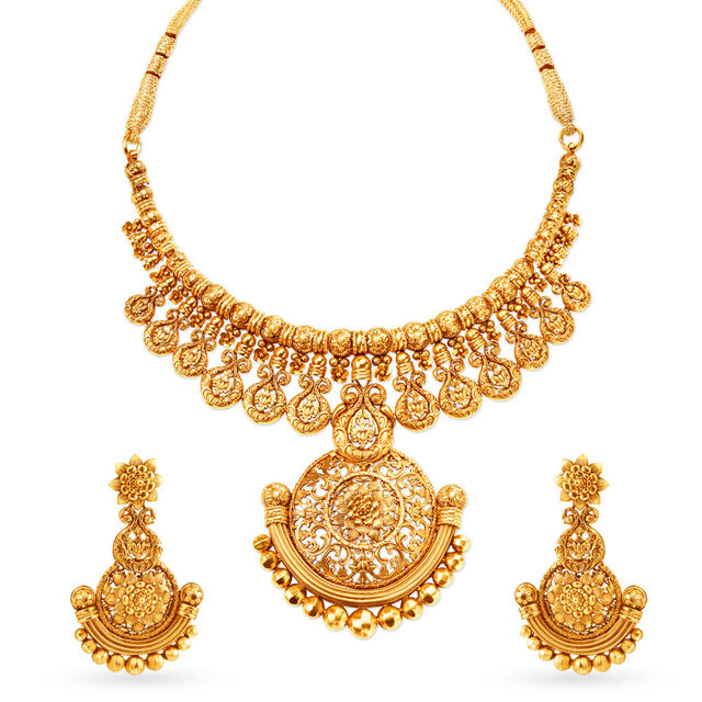 Regal Gold Necklace Set Perfect for the Indian Bride,,hi-res