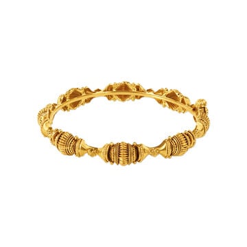 Regal 22 Karat Yellow Gold Filigree Obelisk Bangle