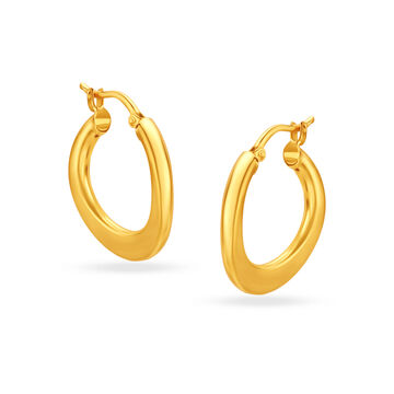 18 KT Yellow Gold Dazzling Elegant Hoop Earrings