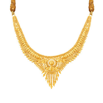 Traditional Yellow Gold Leaf-Lined Necklace and Earrings Set
