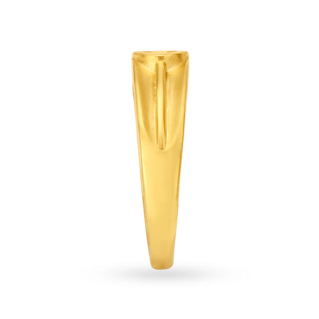 Elegant 22 Karat Yellow Gold Swirling Cutout Finger Ring,,hi-res
