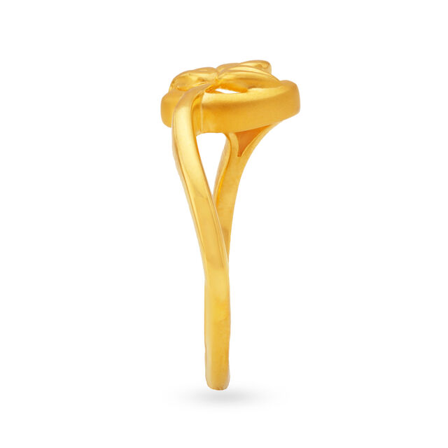Delightful 22 Karat Yellow Gold Leaf Finger Ring,,hi-res