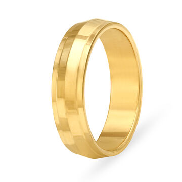 Sleek Geometric Ring