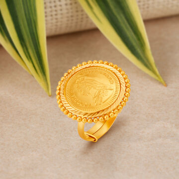 Pleasing 22 Karat Yellow Gold Vintage Coin Finger Ring