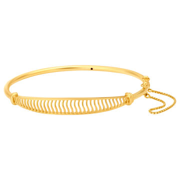 Modish Yellow Gold Ribbed Bangle