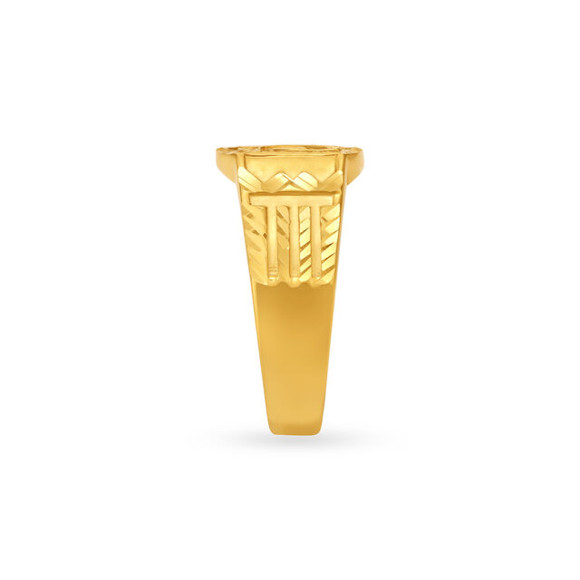 Grand Graceful Alphabet D Ring,,hi-res