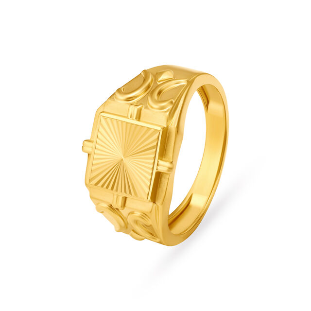 Regal Gold Finger Ring for Men,,hi-res