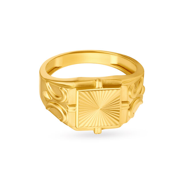 Regal Gold Finger Ring for Men,,hi-res
