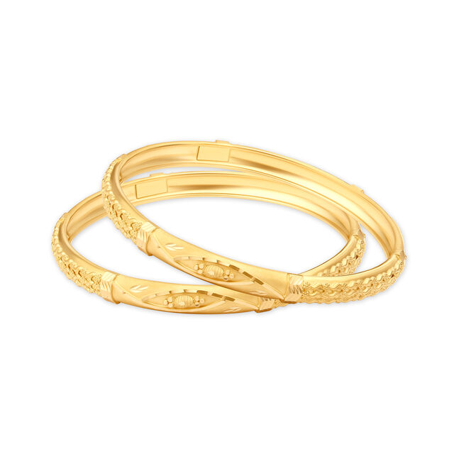 Stunning Textured Gold Bangle 