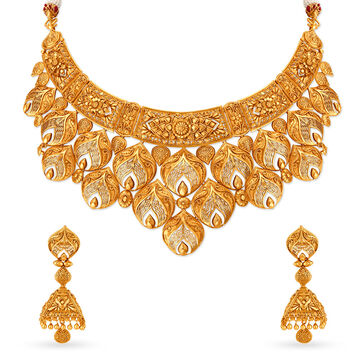 Stately Gold Necklace Set