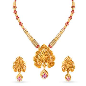 Tanishq Gold Pendant and Earrings Set