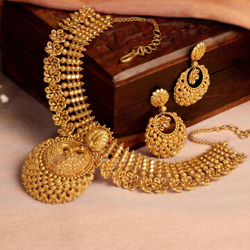 Peacock and Floral Motif Gold Necklace Set