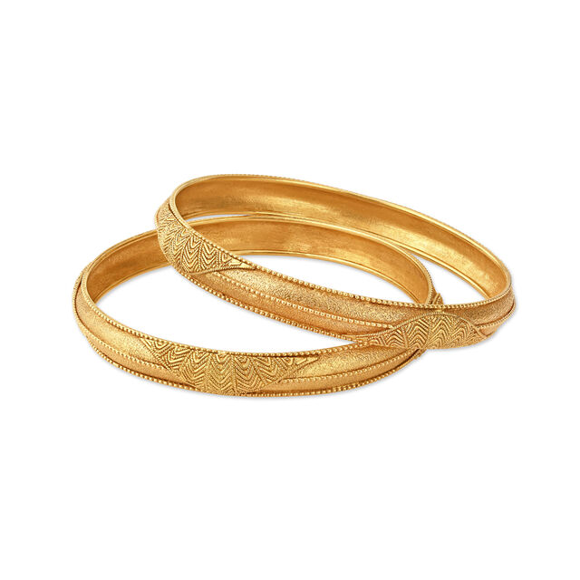 Opulent Gold Bangle 