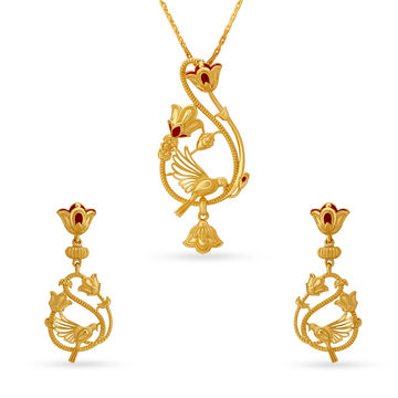 Modish Vibrant Gold Pendant and Earrings Set