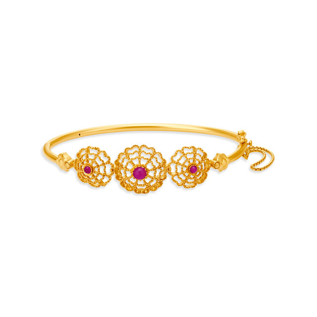 Elegant Floral Gold Bangle 