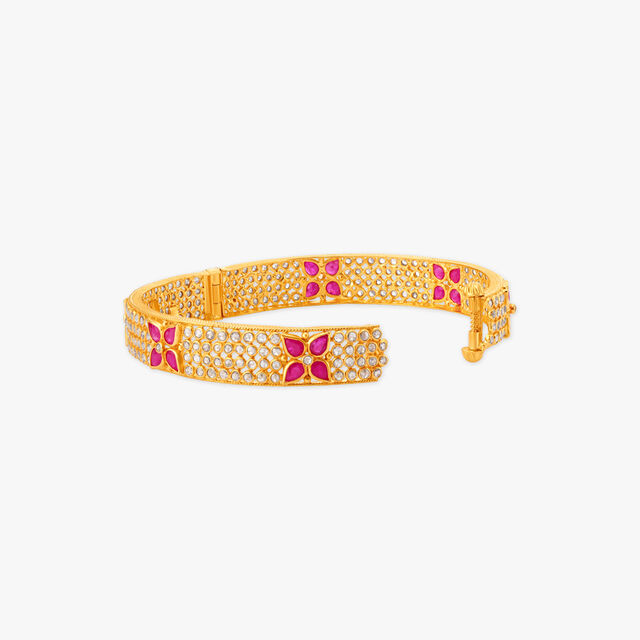 Refined Beauty Traditional Bangles