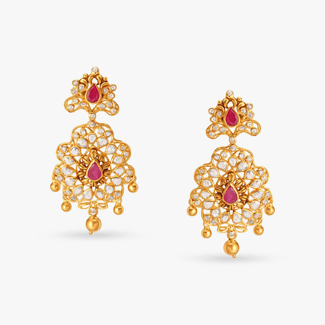 Striking Elegance Traditional Necklace Set 4