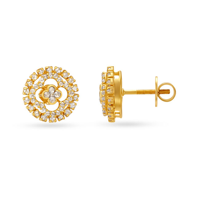 Delightful Clover Leaf Motif Gold Stud Earrings 2