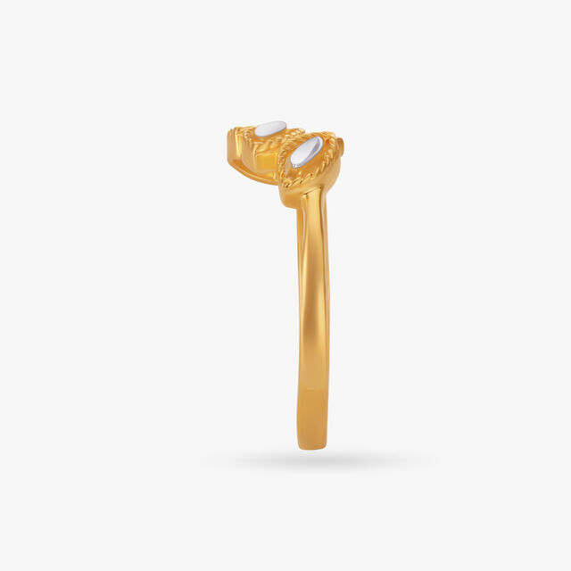 Ebullient Ring