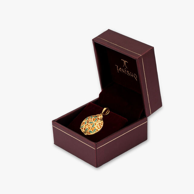 Exclusive Mesh-Pattern Gold Pendant