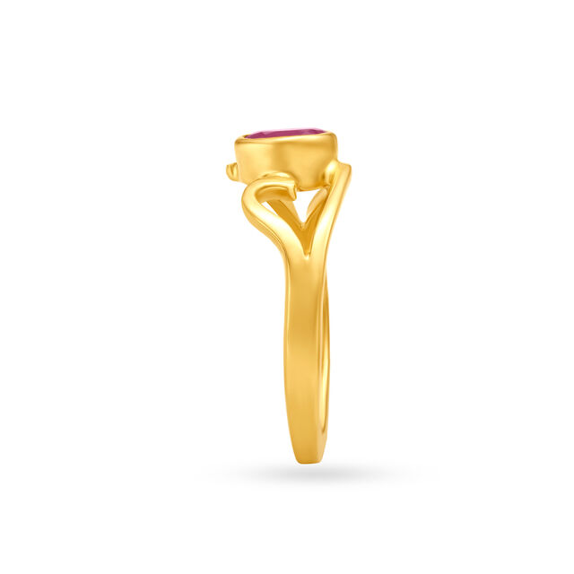 Elegant Ruby Studded Gold Ring