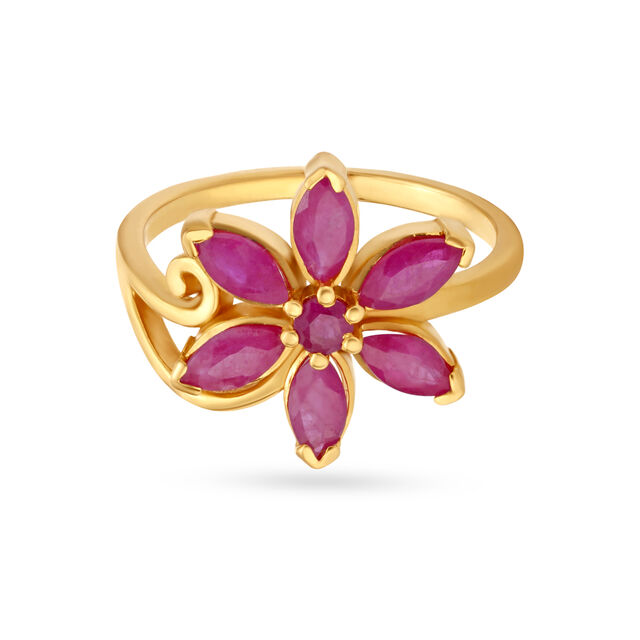 Charming Floral Gold Finger Ring 2