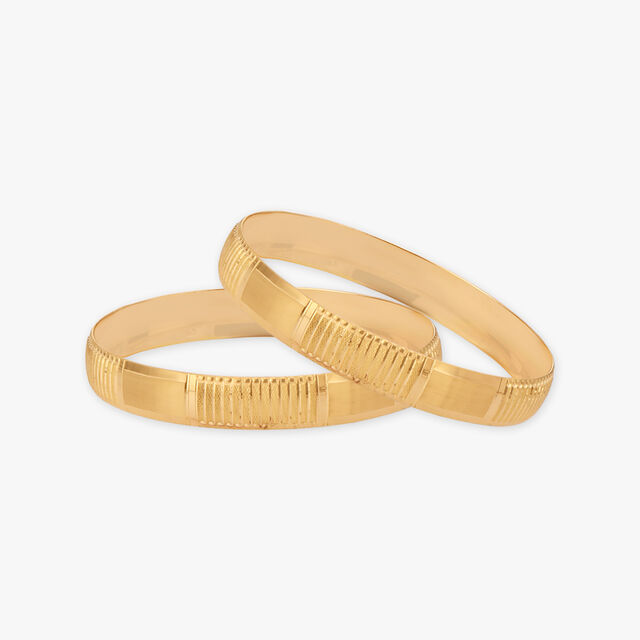 Sophisticated Ribbed Bangles