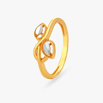 Brilliant Crossover Ring