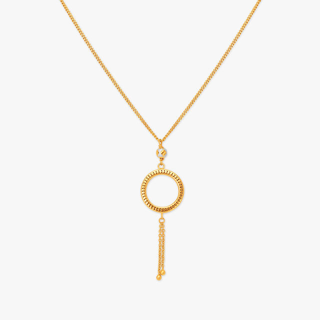 Elegant Pendant With Chain 
