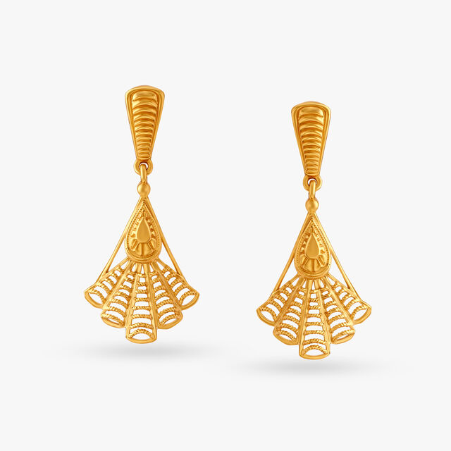 Dainty Beauty Drop Earrings 