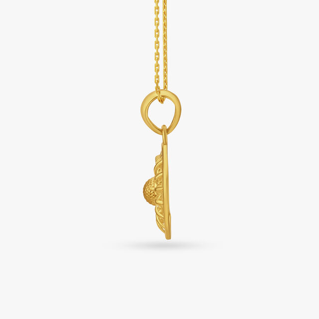 Tanishq Gold Pendant and Earrings Set 3