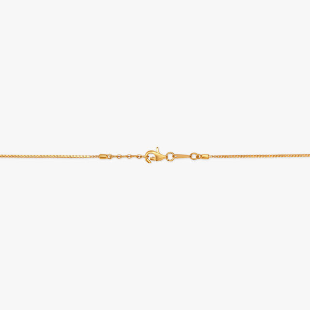 Elegant Multi-Layered Gold Necklace Set 3