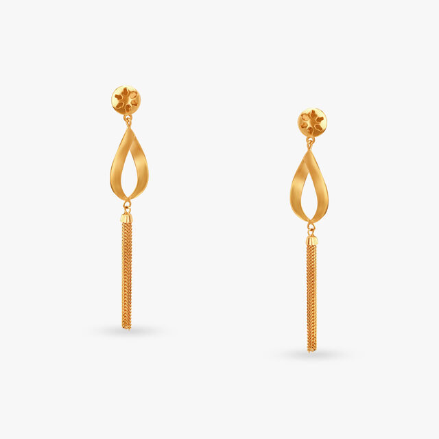 Elegant Multi-Layered Gold Necklace Set 4