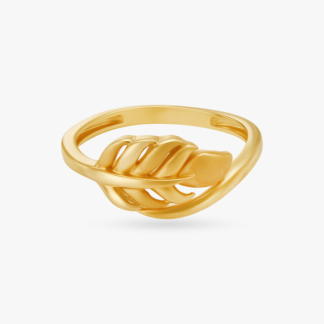 Graceful Feather Ring