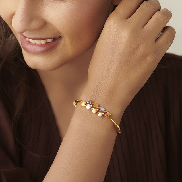 Stylish Abstract Bangle 2