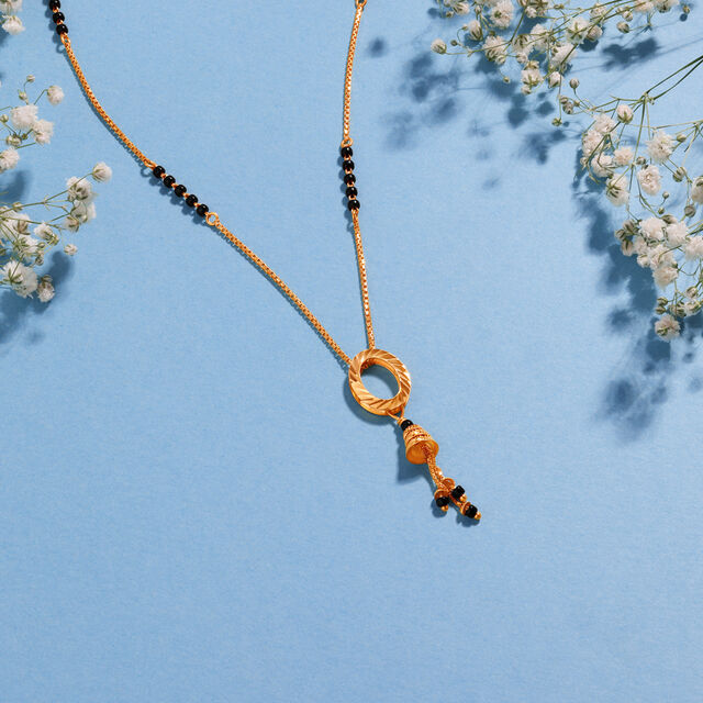 Minimalist Elegance Gold Mangalsutra 